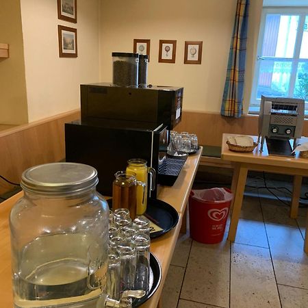 Gasthaus Zum Schlosswirt Hotel Дитфурт Екстериор снимка